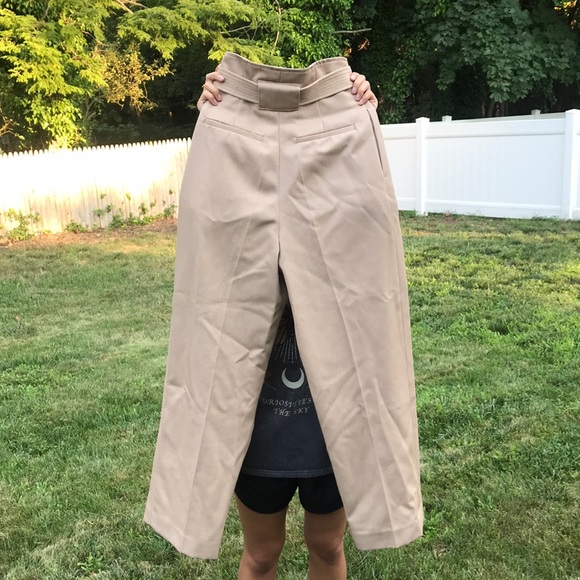 H&M beige wide leg paper bag trousers - Picture 2 of 2